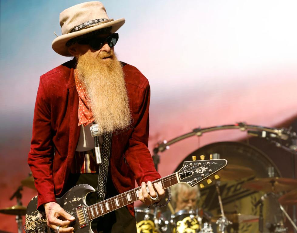 zz top playing guitar