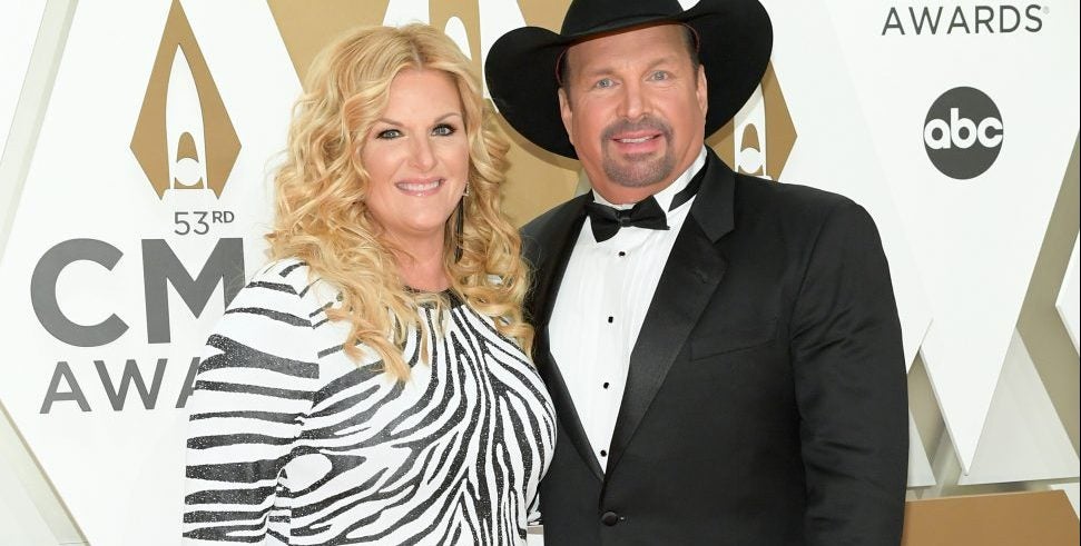 Garth Brooks And Trisha Yearwood Celebrate 15th Anniversary