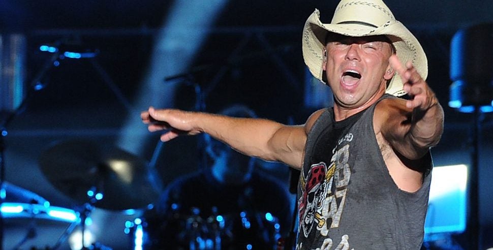 Kenny Chesney To Release Deluxe Version Of 