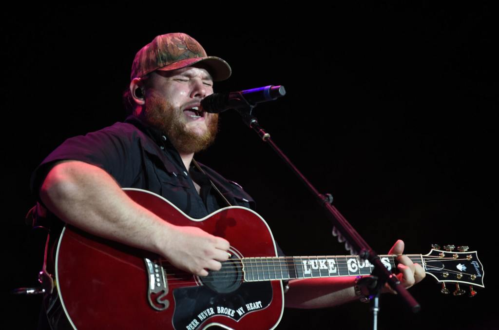 Luke Combs Announces 2022 Fall Arena Tour