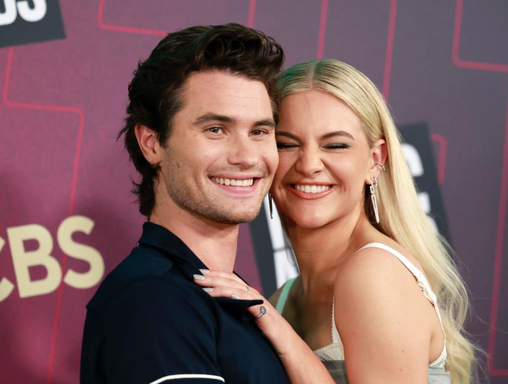 Kelsea Ballerini's Boyfriend Surprises Her: 'Ugh My Heart'