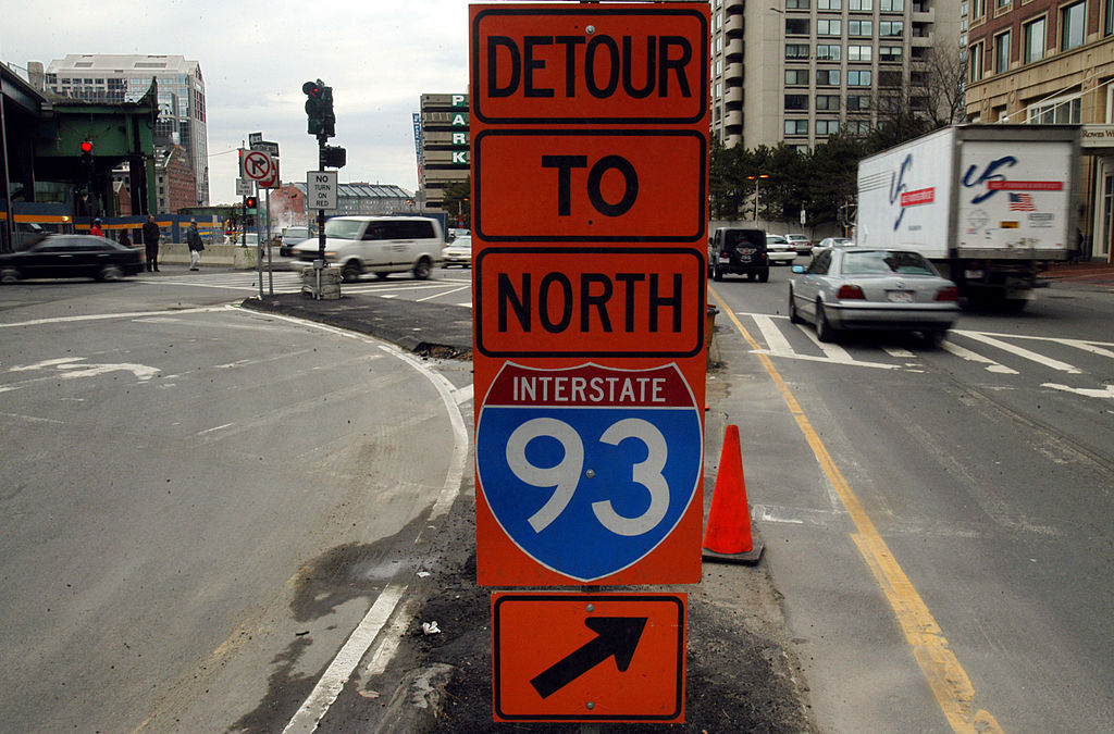 detour sign for I-93 Boston